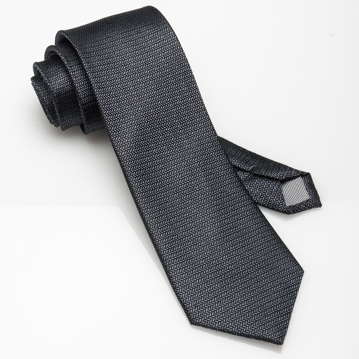 silver-arrow silk tie