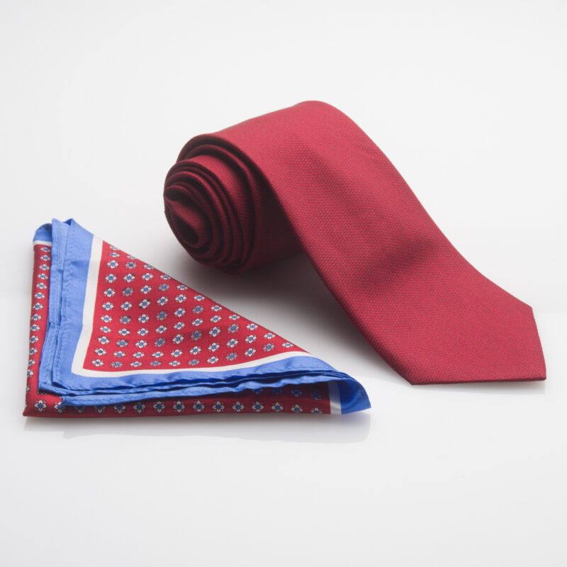 Taylor & Hunt Red Silk Tie & Square Set